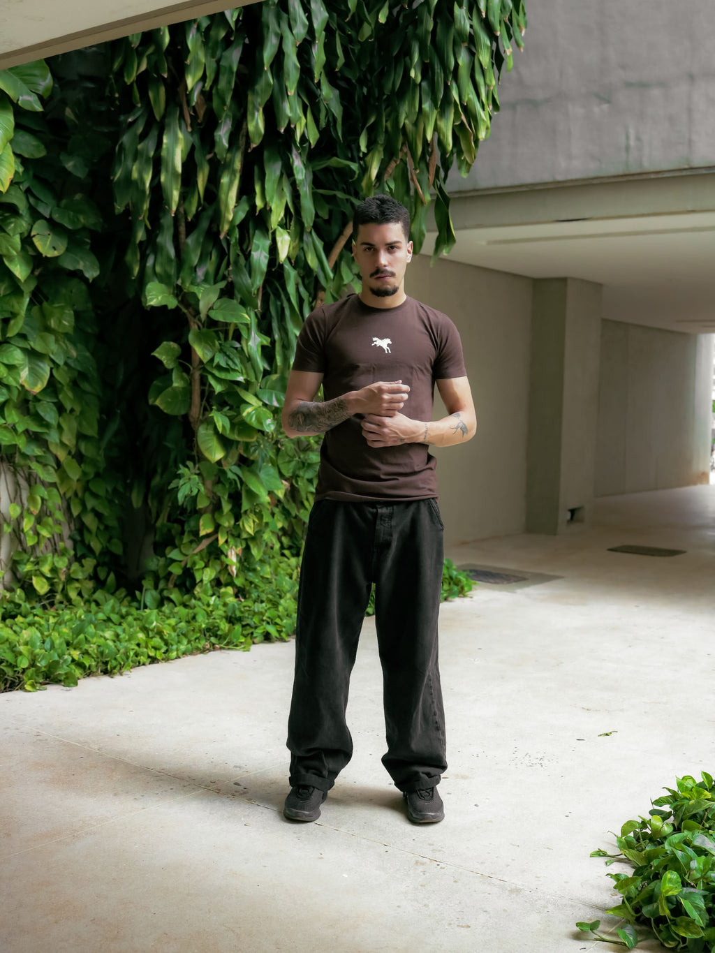 1C FITTED (CHOCOLATE)